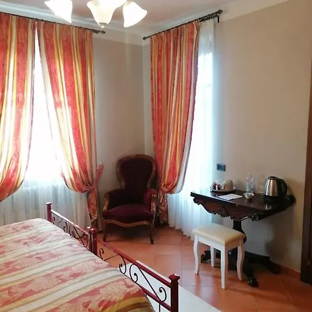 La Casa Di Talin Farm stay Serravalle delle Langhe